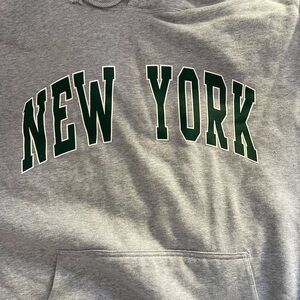 Brandy Melville grey New York hoodie